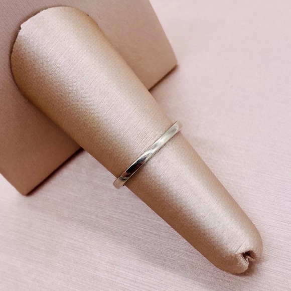 EUC 10K White Gold Princess-cut Diamond Ring - Picture 7 of 17